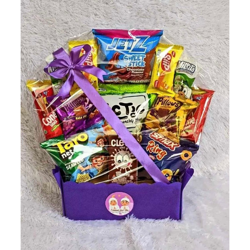 Jual PARCEL LEBARAN/HAMPERS ANAK ANAK/Mading snack ultah/snack tower ...