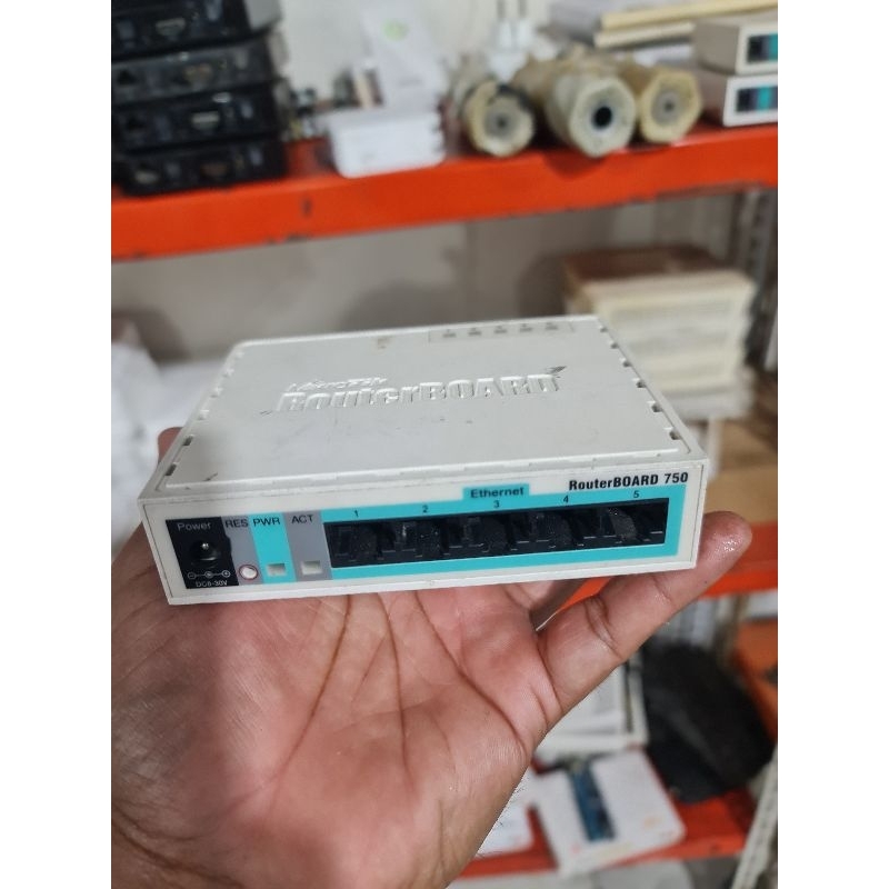 Jual mikrotik RB750 normal all port lengkap adaptor | Shopee Indonesia