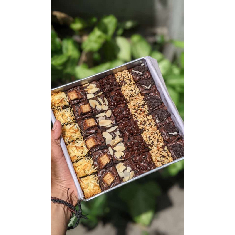 Jual BROWNIES FUDGY 20x20 / BROWNIES PANGGANG / oleholeh Surabaya