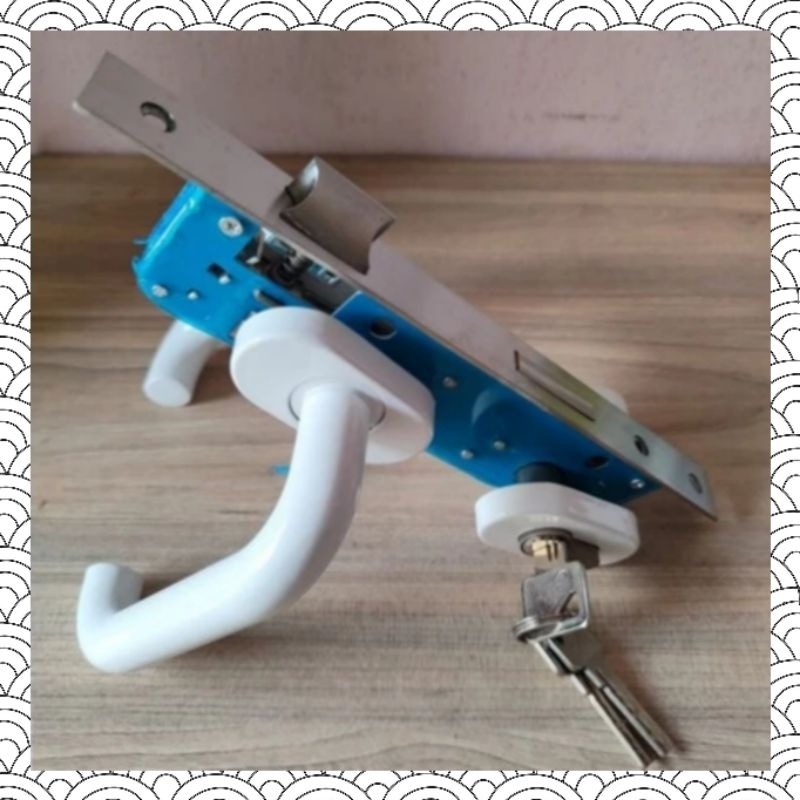 Jual Handle Lengkung Pintu Alumunium Satu Set Putih- Kunci A1 | Shopee ...