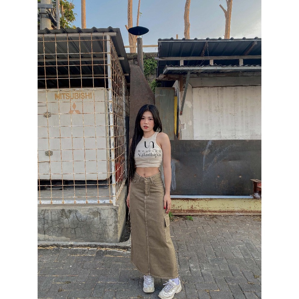 Jual Harga Spesial Tara SKIRT Cargo Mocca Highwaist Cargo Jeans ROK ...