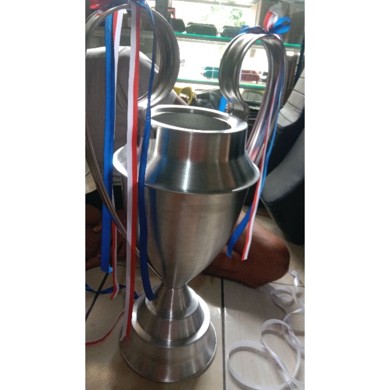 Jual piala berbagai macem model | Shopee Indonesia