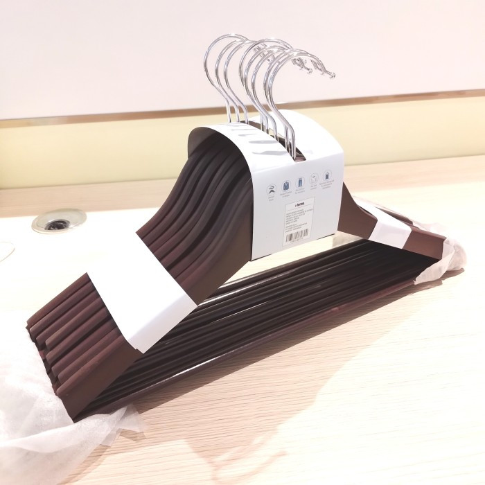 Jual INFORMA Hanger Kayu Set 8 Pcs Best Quality/Gantungan baju kayu ...