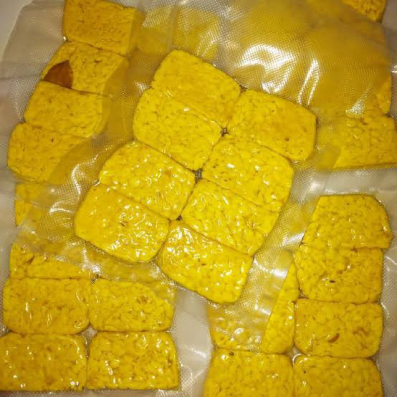 Jual FRESH TEMPE UNGKEP BUMBU KUNING 8 PCS | Shopee Indonesia
