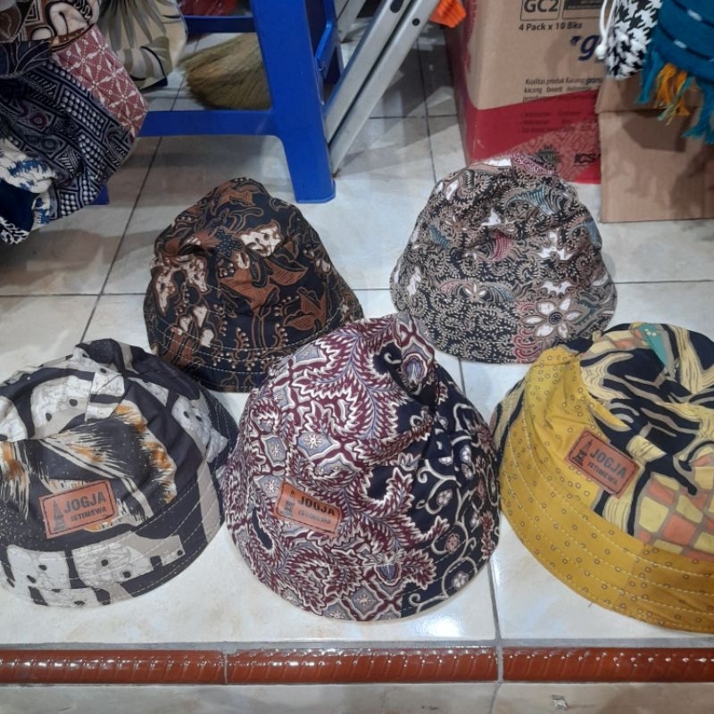 Jual Topi motif kain Batik khas Jogja topi oleh oleh jogja Shopee