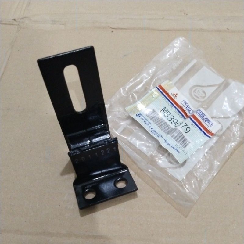 Jual BRACKET RADIATOR UP KARET GANTUNGAN RADIATOR ATAS RAGASA PS135 ...