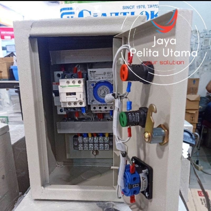 Jual Panel lampu taman/ kolam renang timer 10A outomatis /manual ...