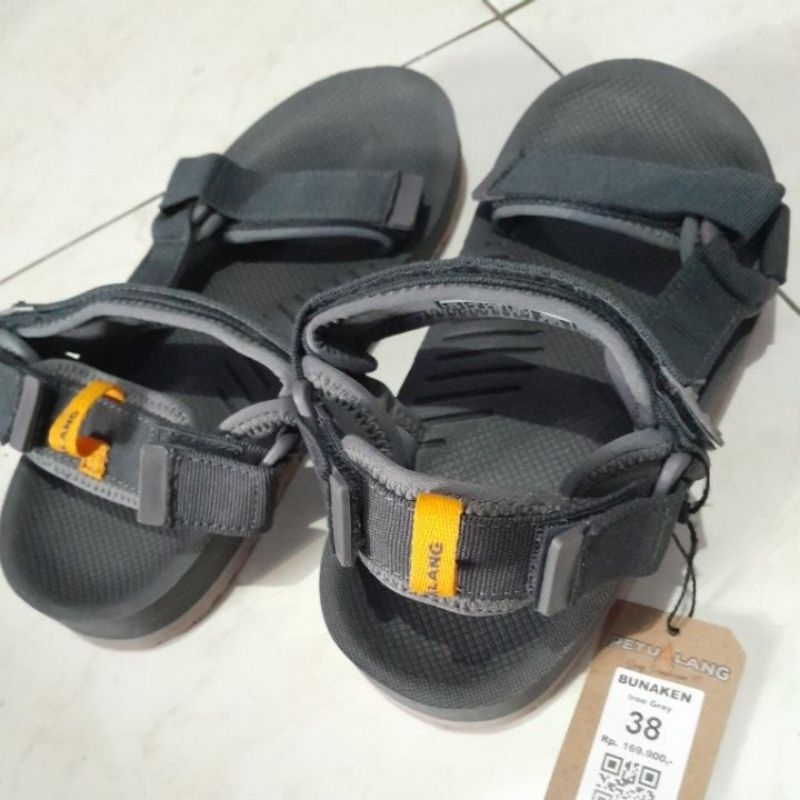 Jual sepatu sendal belom pernah dipakai | Shopee Indonesia