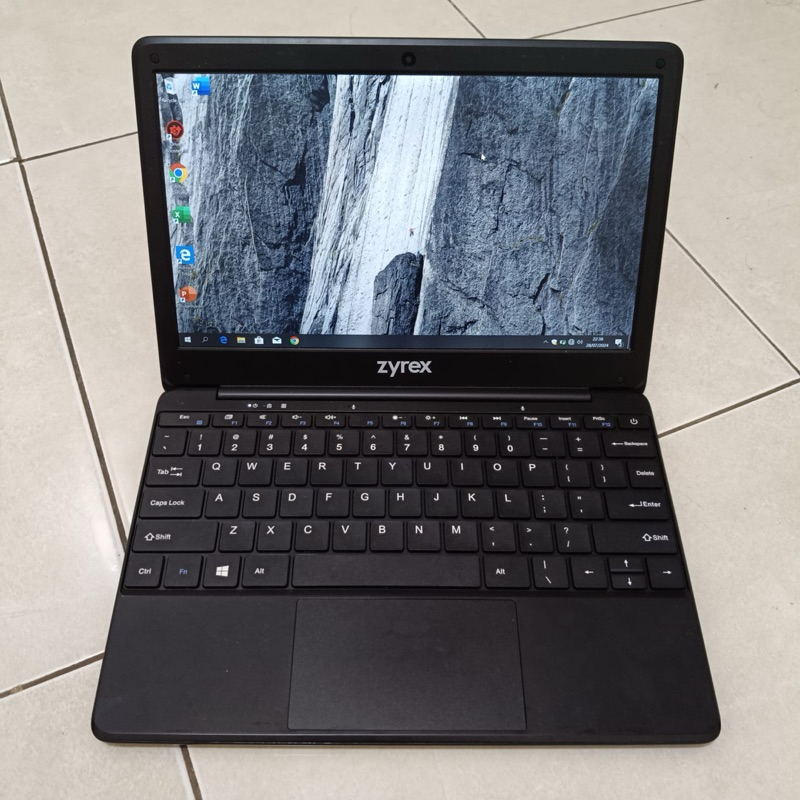 Jual Dijual Notebook Merek Zyrex Sky 232 Mini, Mulus Lecet Bekas ...