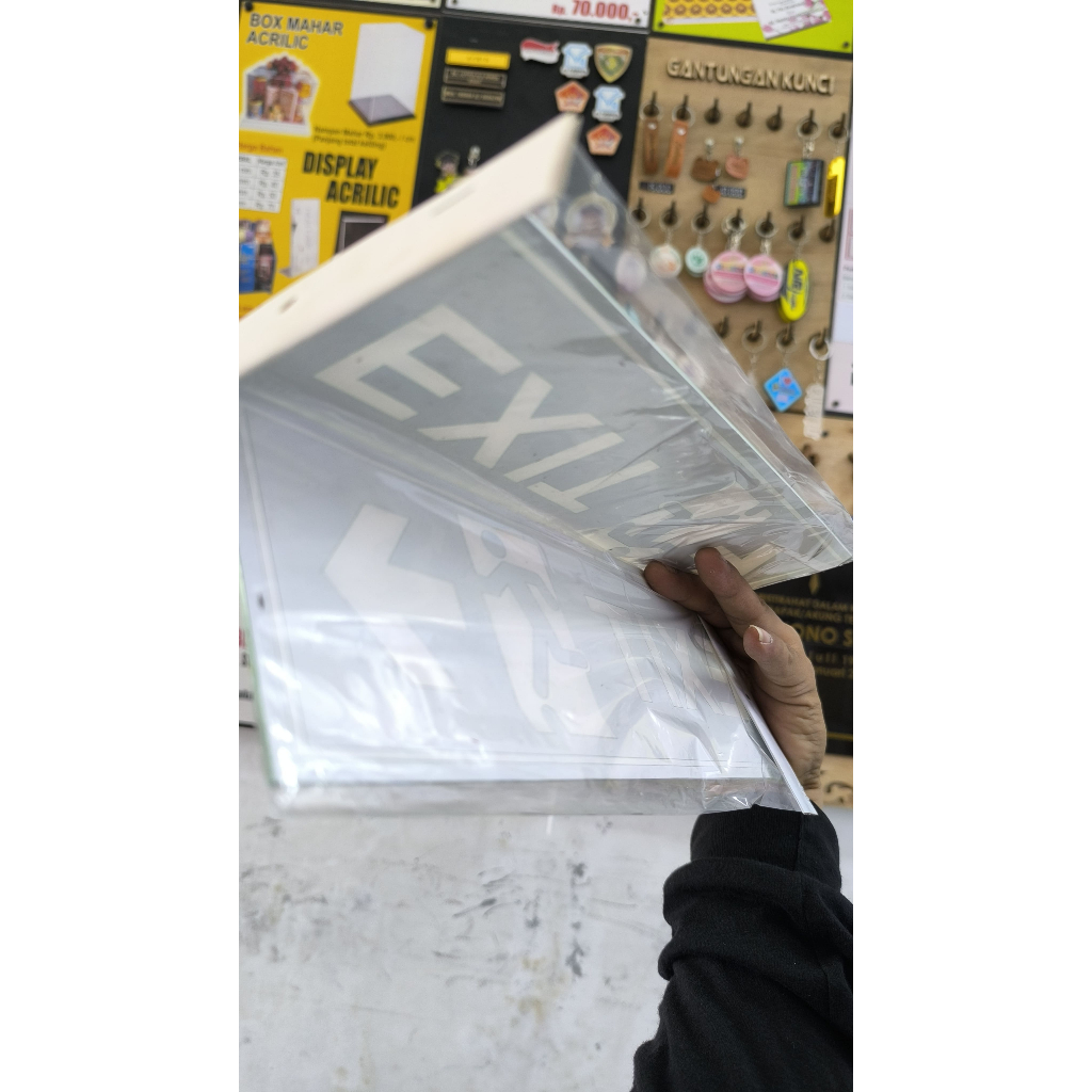 Jual RAMBU RAMBU / SIGN EXIT PANAH KANAN 30 X 10 CM | Shopee Indonesia