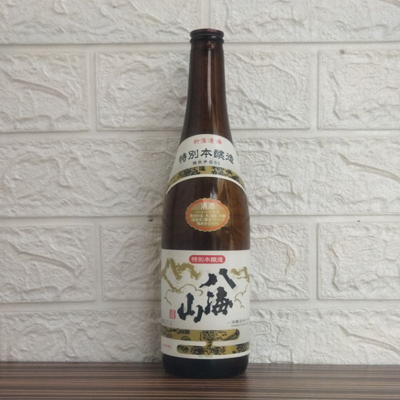 Jual Botol bekas sake Hakkaisan Tokubetsu Honjozo 720ml | Shopee Indonesia