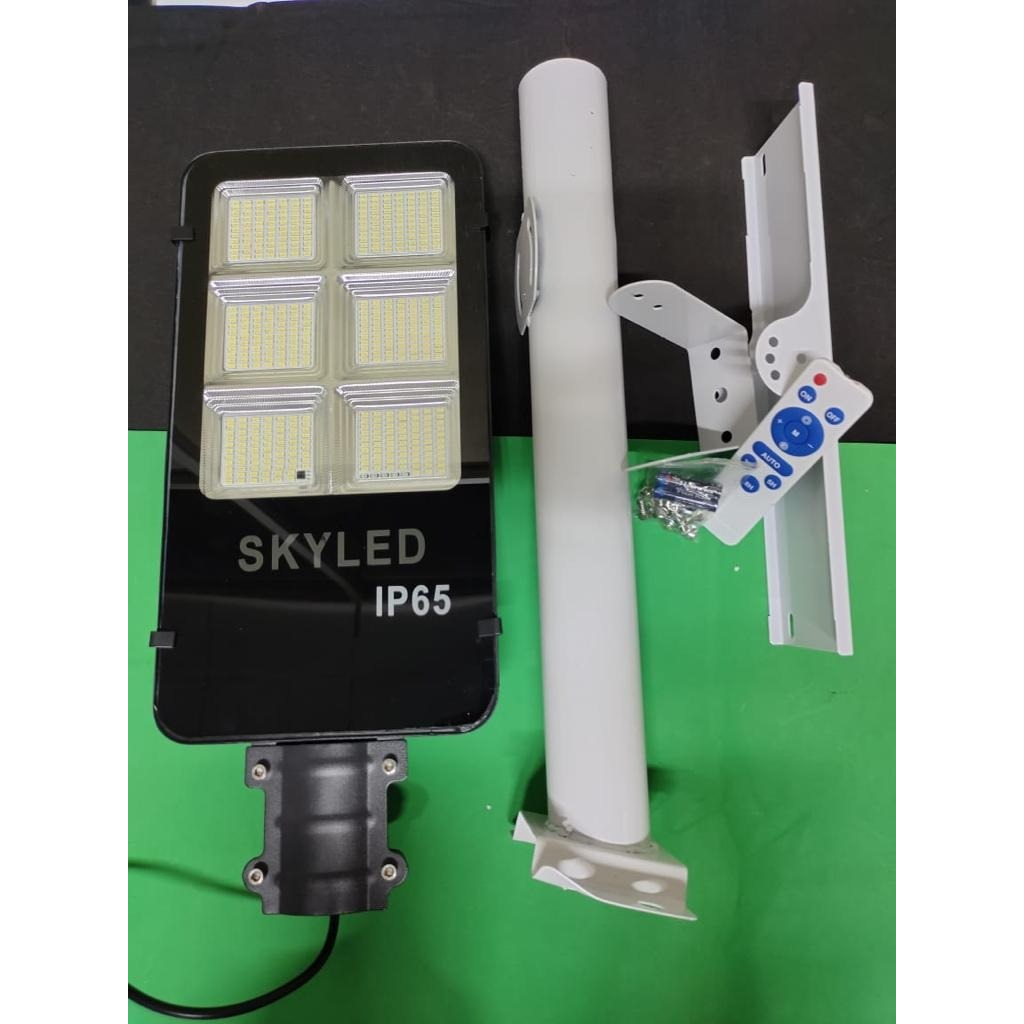 Jual WANDI LAMPU JALAN / KAP JALAN LED 240W PUTIH+RGB SOLAR CELL ...