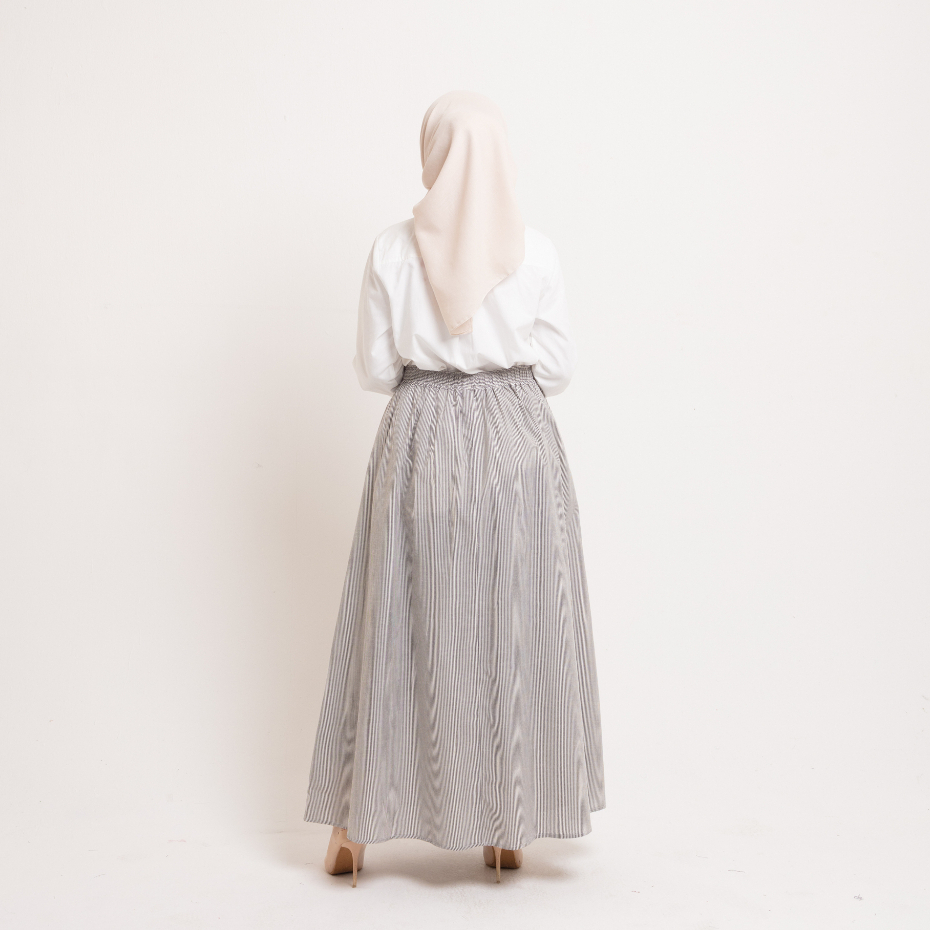 Jual Bawahan Elzatta Pleats Rok Stripe Kancing Terbaru | Shopee Indonesia