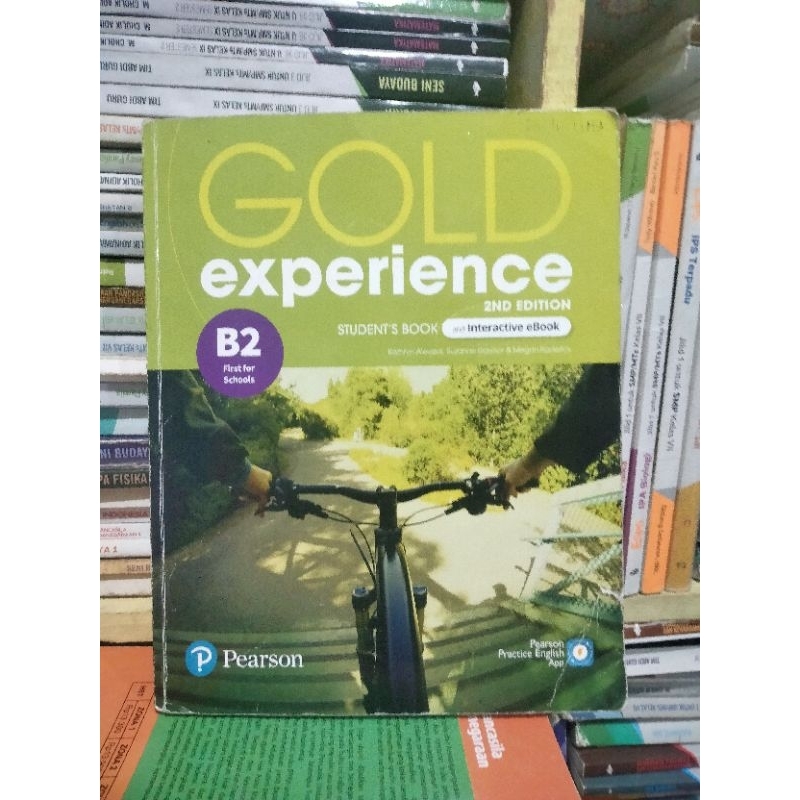 Jual BUKU GOLD EXPERIENCE B2 First For School/STUDENTS BOOK | Shopee ...