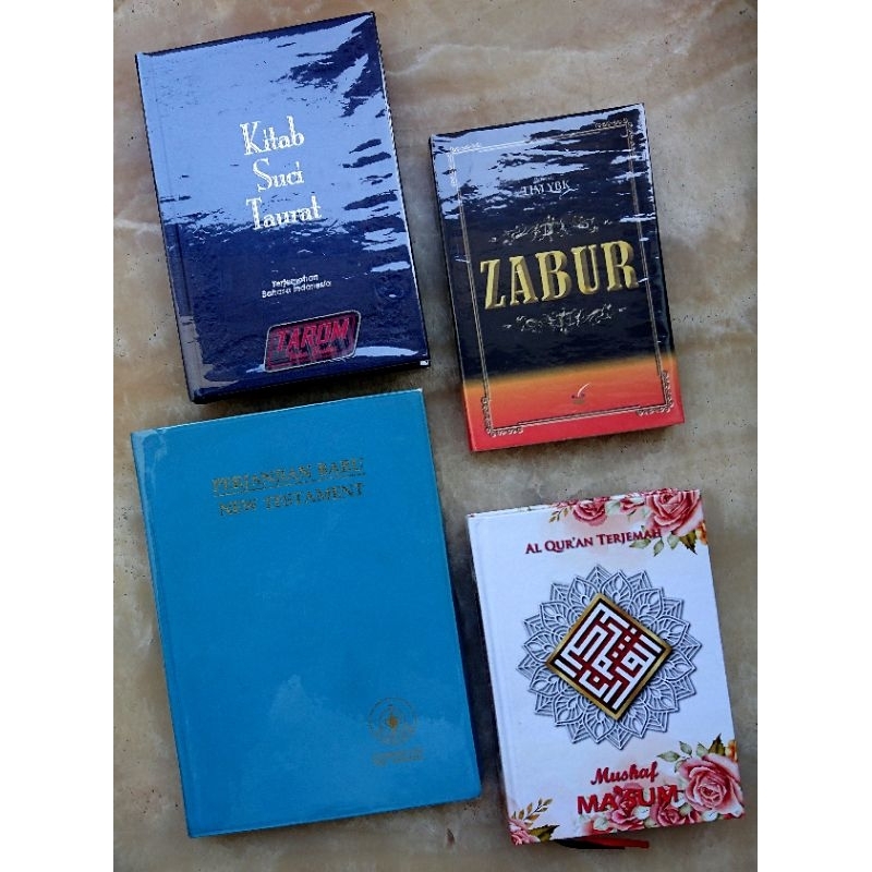 Jual Kitab Suci ZABUR, TAURAT, INJIL/ Perjanjian Baru, & AL- QUR'AN ...