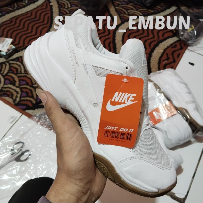 Tenis naikis top