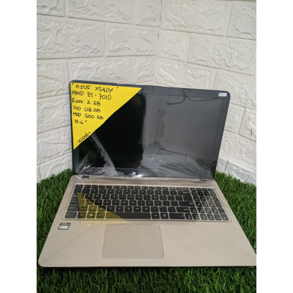 ASUS X540Y AMD E1-7010 RAM 2 GB SSD 128 GB HDD 500 GB 15,6 INCH (1113)