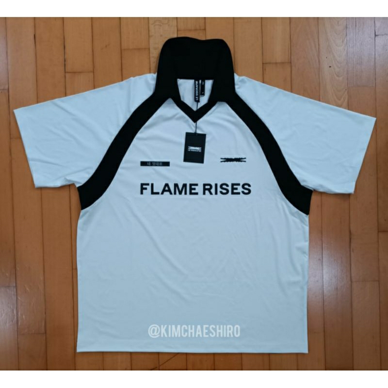 Jual Le Sserafim's 2023 Tour Flame Rises Jersey S/S T-Shirt White