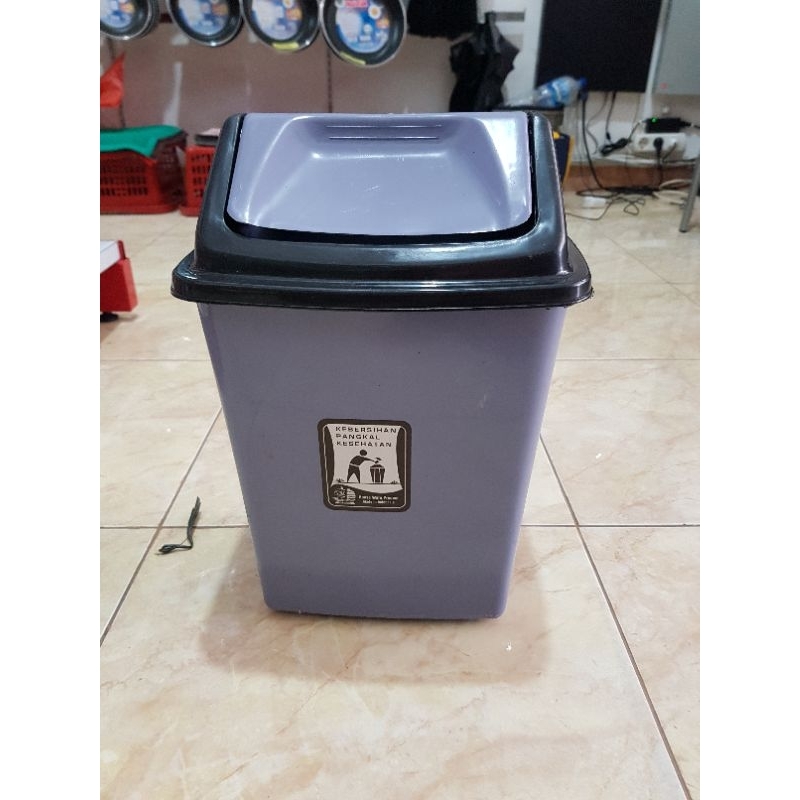 Jual Kotak Sampah Abu-abu/Tempat Sampah 10 Liter | Shopee Indonesia