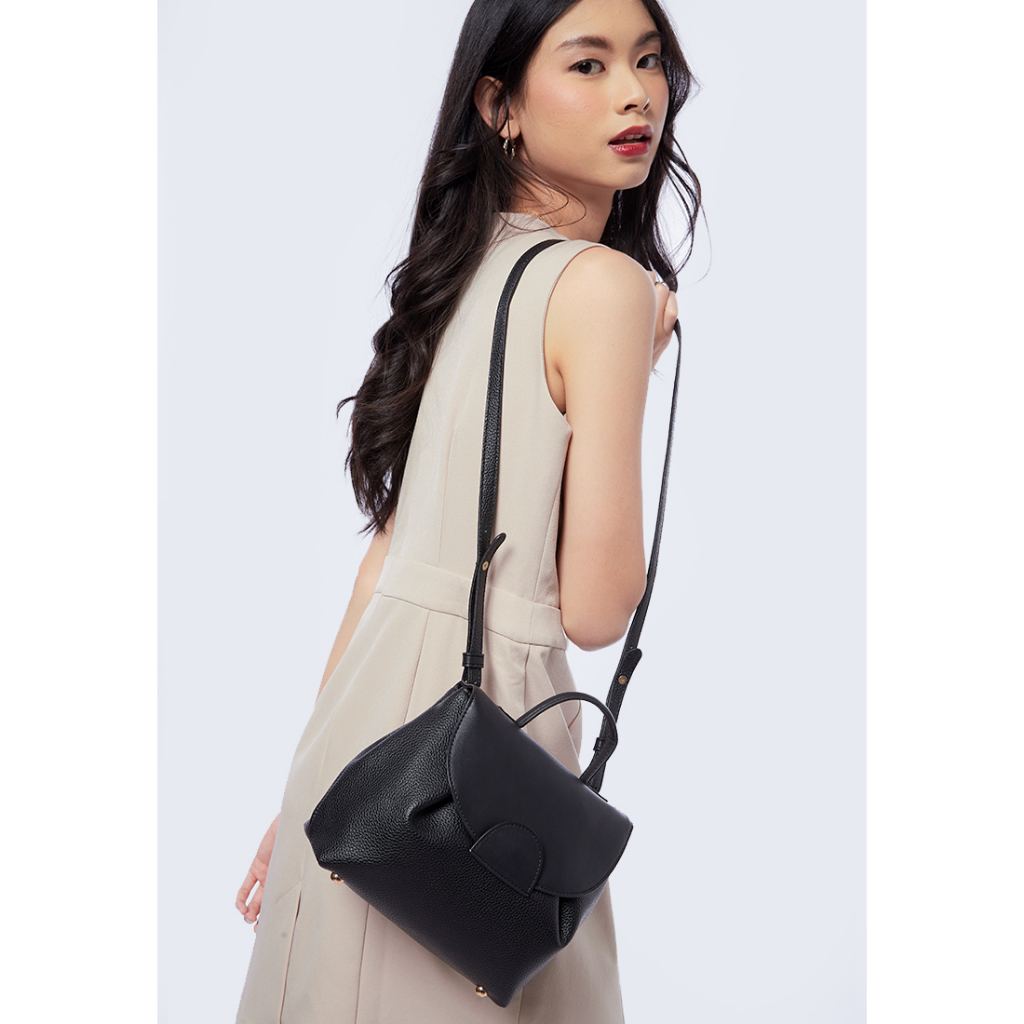 Sling bag best sale di shopee