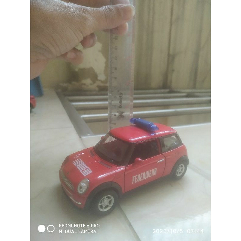 Jual mobil mainan mini Cooper merah loose | Shopee Indonesia