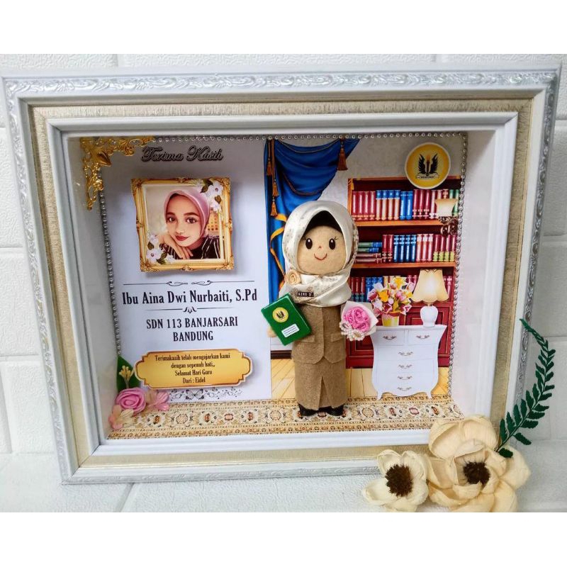 Jual Boneka Hari Guru | Boneka Kemas Frame | Boneka Profesi | Hadiah ...