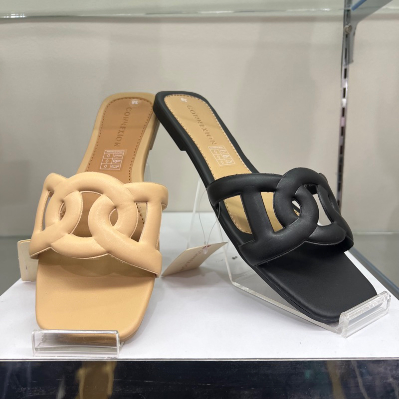 Connexion sandal flat wanita dengan desain super sleek 36 40