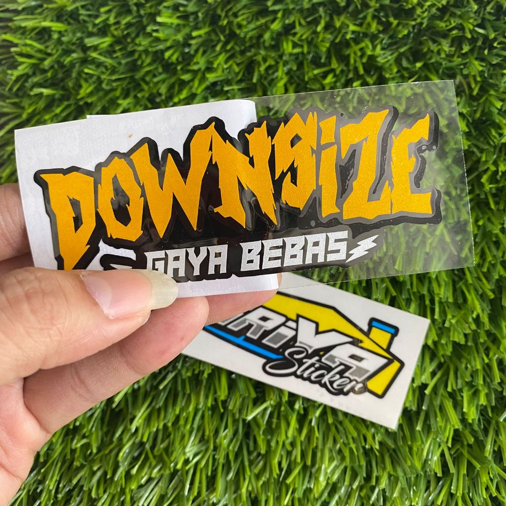 Jual stiker DOWNSIZE GAYA BEBAS sticker cutting downsize ogah jinjit ...