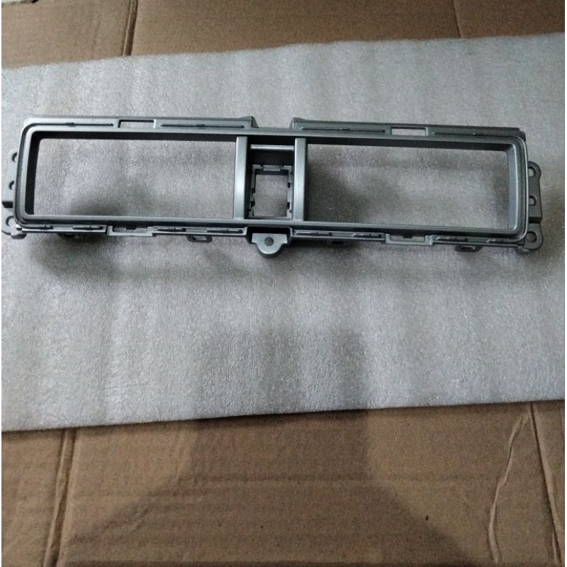 Jual panel list instrument kisi2 AC tengah mobil xpander warna silver ...