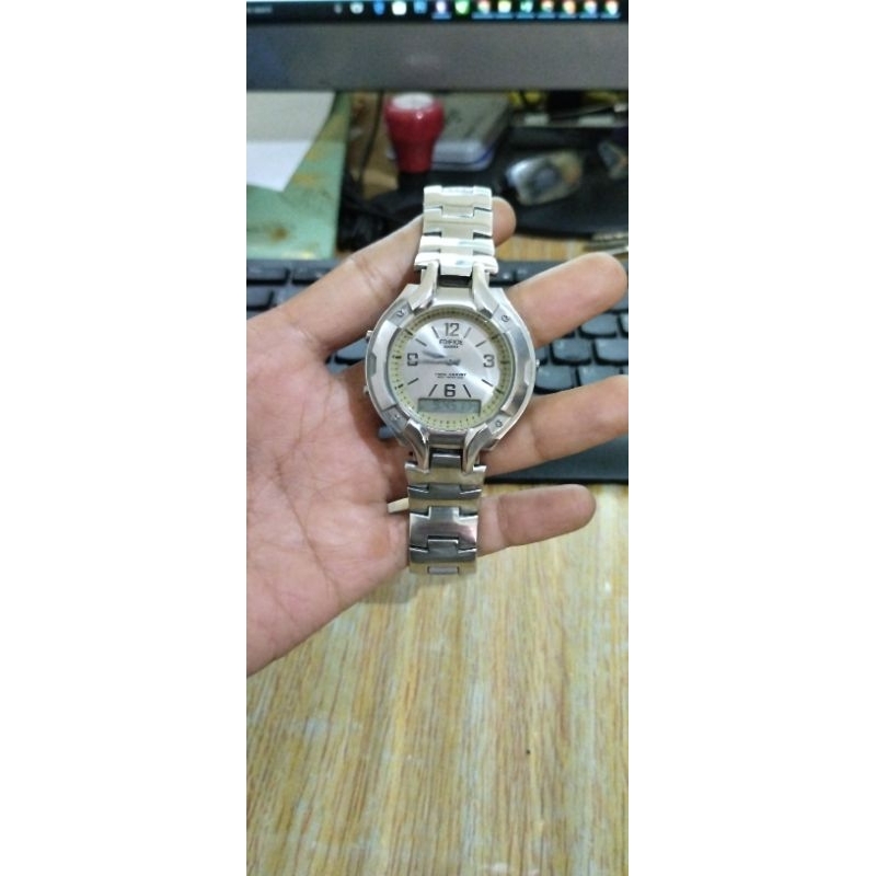 Casio edifice hot sale amw 200