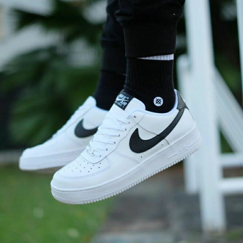 Nike Air Force 1 '07 LV8 EMB Malachite Men's Size 12 Shoes DM0109  100