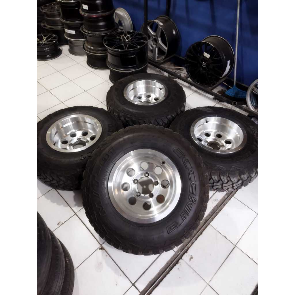 Jual Velg celong Mobil Katana Hsr Duffy Ring 15 Bekas Hole 5 x 139,7 ...