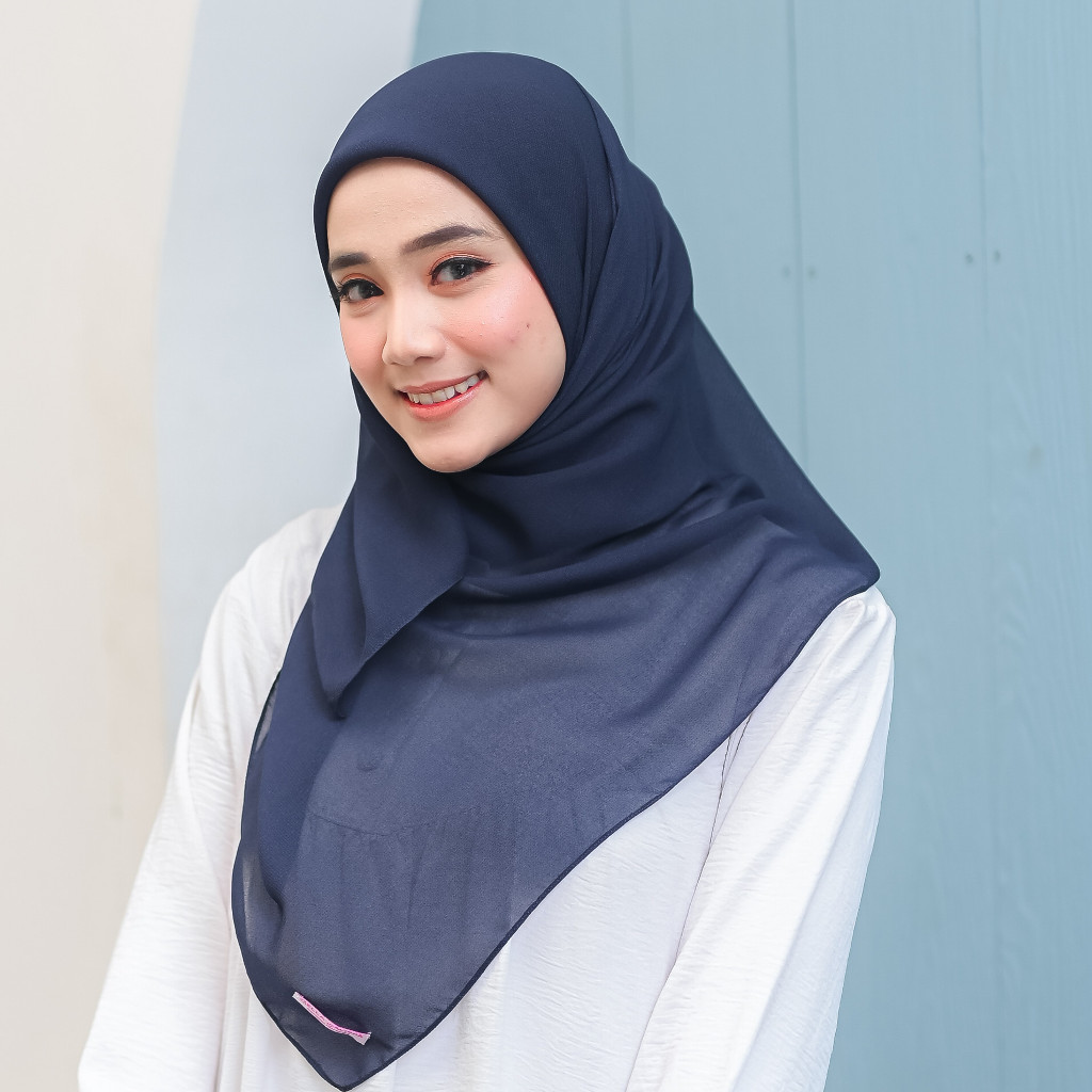 Jual Bella Alisha Kerudung Segi Empat Laudy Square Shopee Indonesia