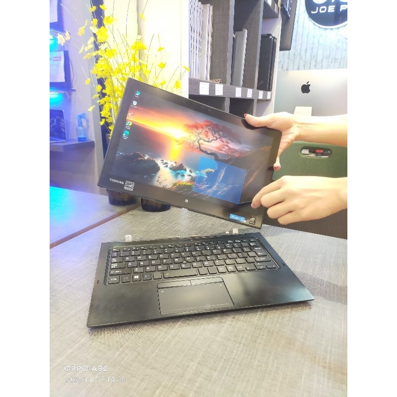 Jual Laptop 2in1 Touchscreen + Pen Stylush Toshiba Dynabook R82/P