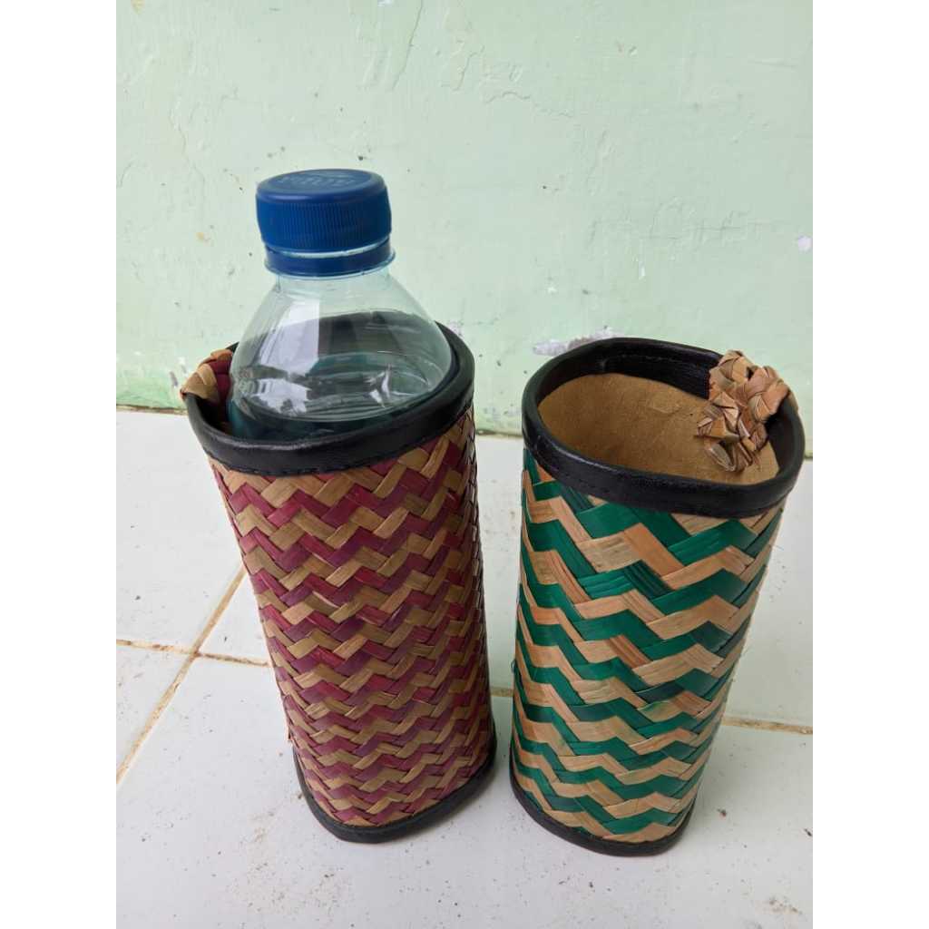Jual SARUNG BOTOL MINUM PURUN ANYAMAN KHAS LANGKAT | Shopee Indonesia