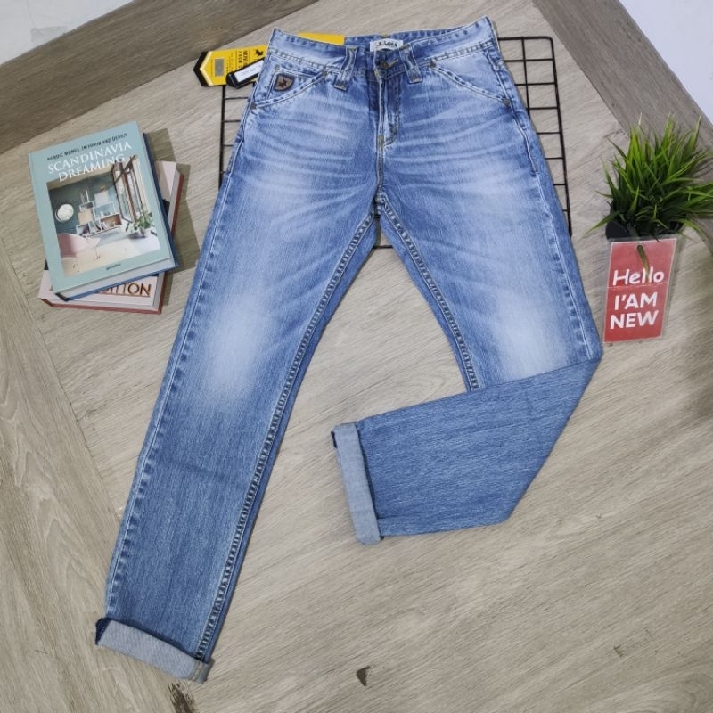 Lois Slim Fit Jeans Celana Panjang Elegan