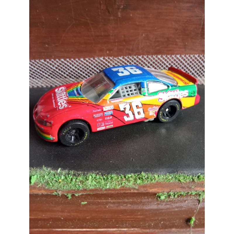 Jual RACING CHAMPIONS SKITTLES 36 DERRIKE COUPE PONTIAC GRAND PRIX RACE ...