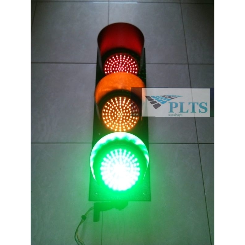 Jual Lampu jalan traffic light 20cm 3mata merah kuning hijau Zanetta ...