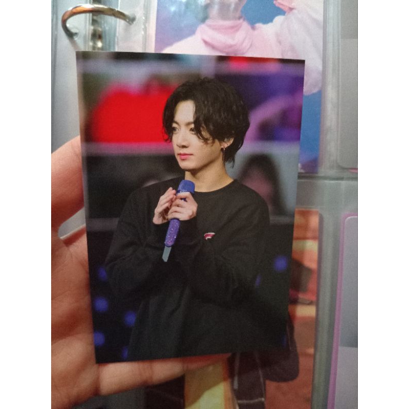 Jual BTS Jungkook pc pose 1 (mic badge hybe insight) Shopee Indonesia