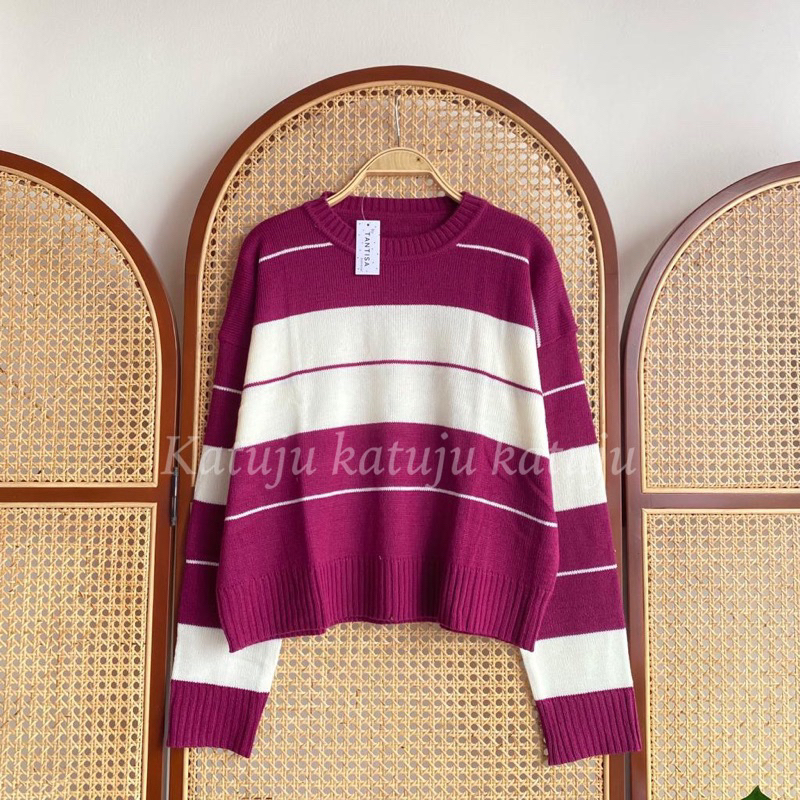 Jual Crop Top Rajut Motif Garis Mutia | Shopee Indonesia