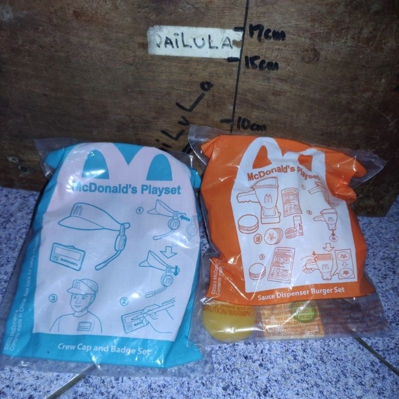 Jual Mainan Mcd McDonald's Playset Crew Cap & Sauce Dispenser Shopee