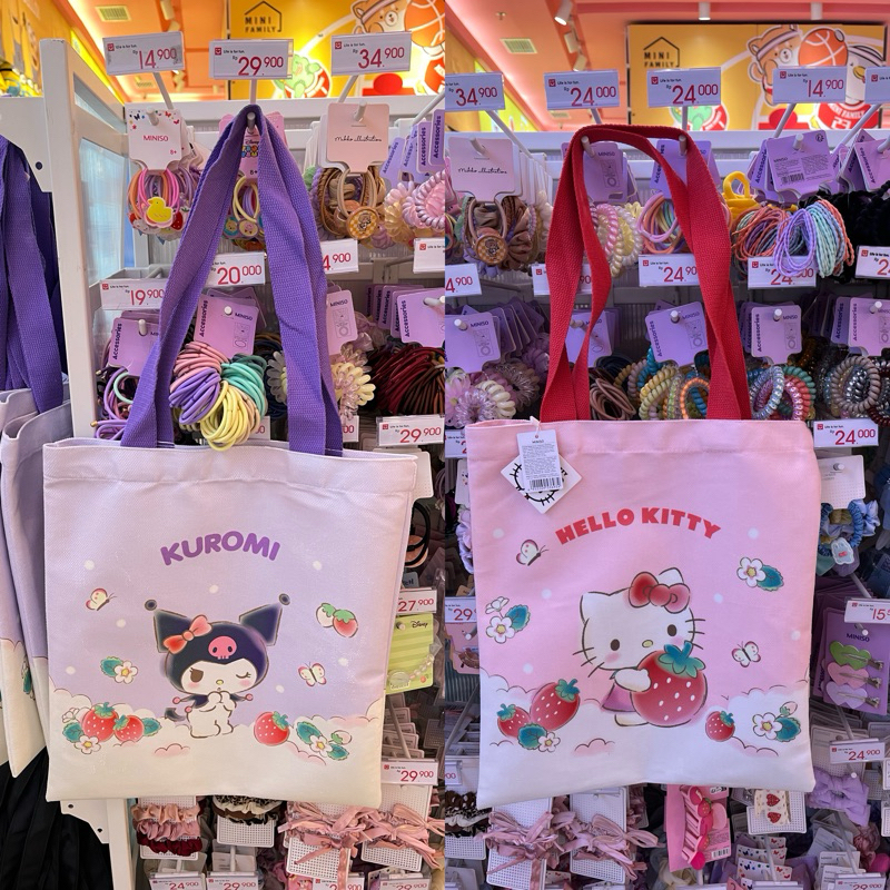 Jual Miniso x Sanrio‼️Totebag / Tote Bag Sanrio Strawberry Kuromi Hello