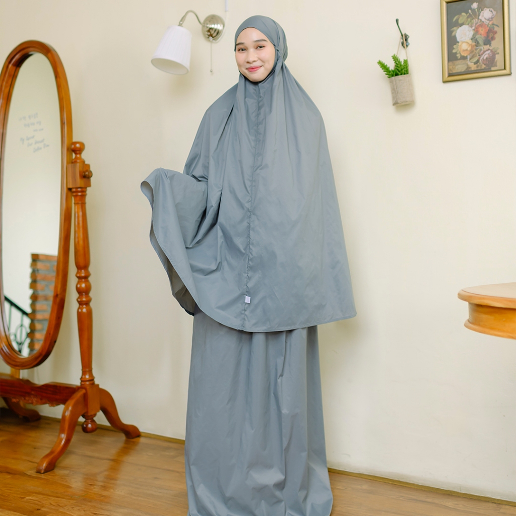 Jual Lozy Hijab - Madda Prayer Set (Mukena Travel Parasut Mini Pouch ...