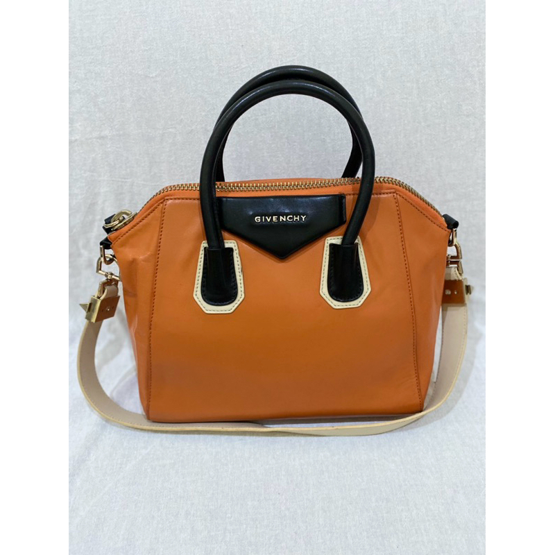 Harga tas discount givenchy antigona original