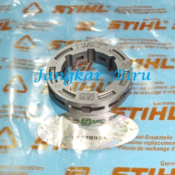 Stihl OEM Rim Sprocket 3/8 8T – Fits 044, 046, 361, 362, 460 (1128-007-1001)