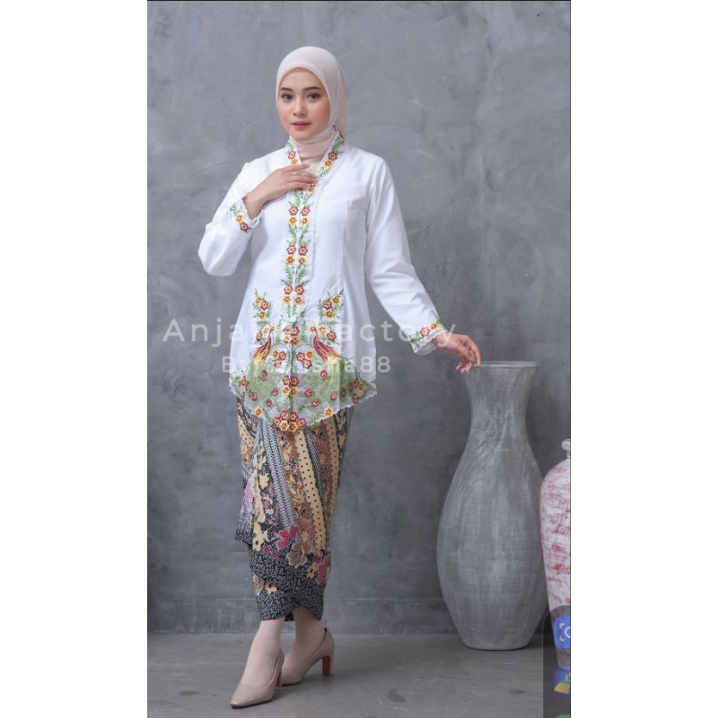 Jual Kebaya Bordir Katun Premium Motif Burung Merak Shopee Indonesia