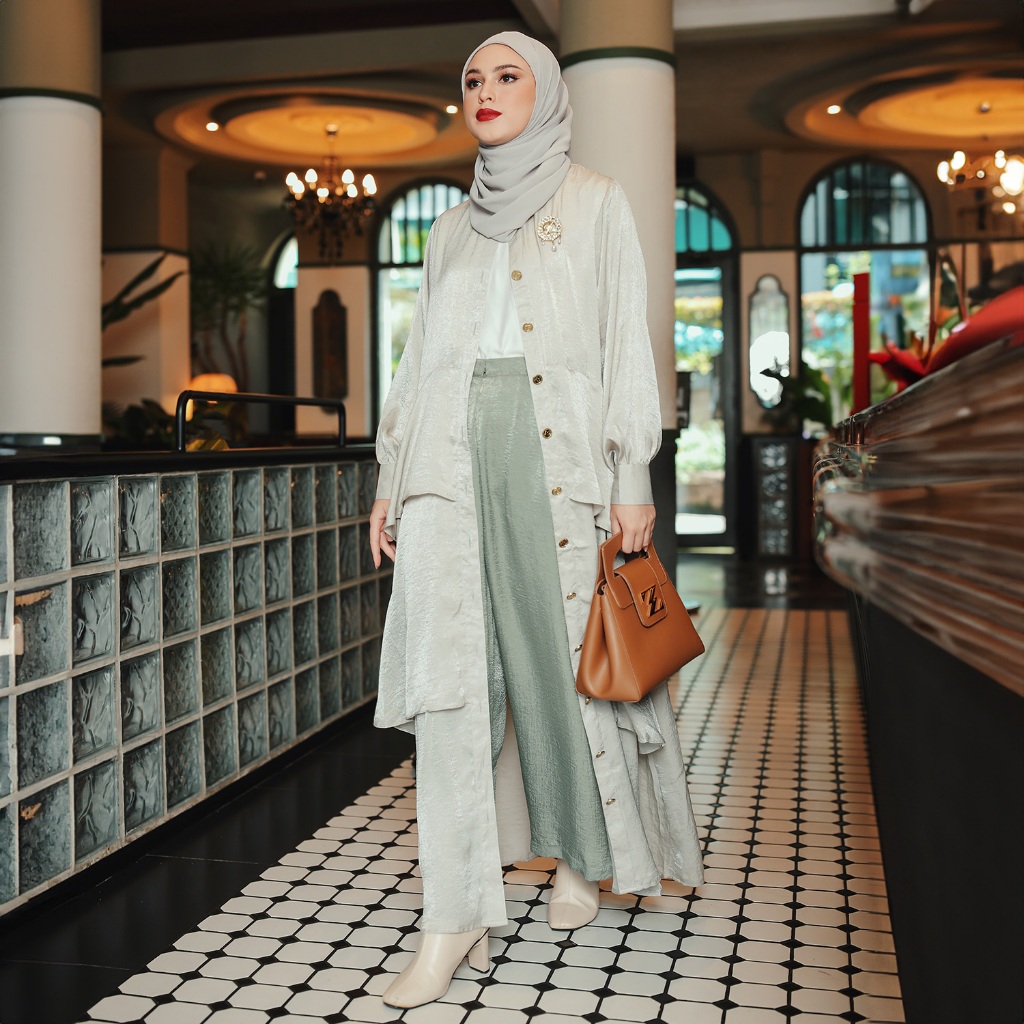 Jual Lexi Pants Sage Books And Art ZS | Shopee Indonesia