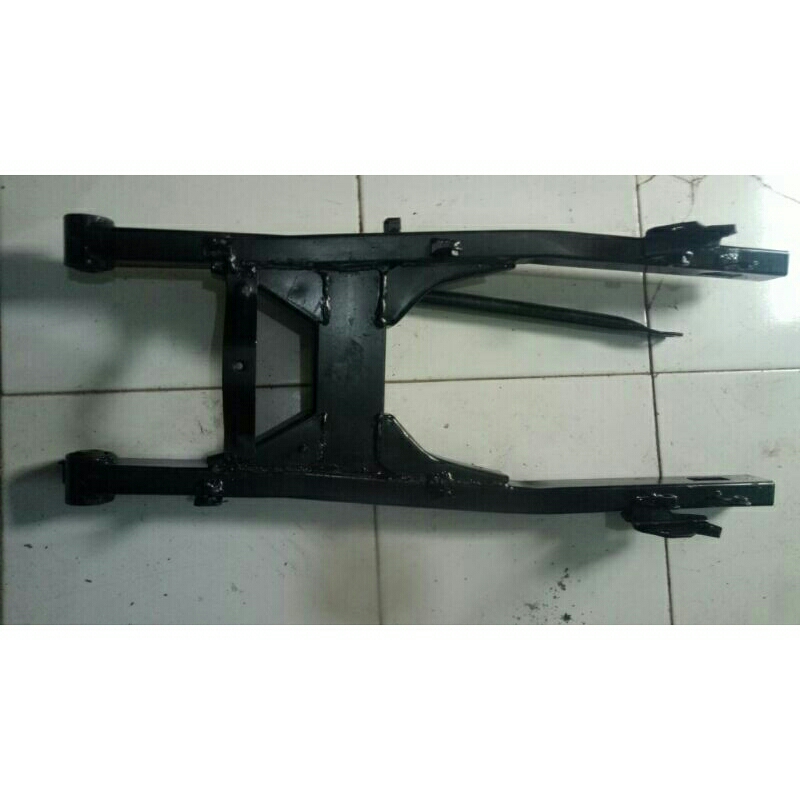 Jual Swing arm Bajaj pulsar 135LS Original Shopee Indonesia