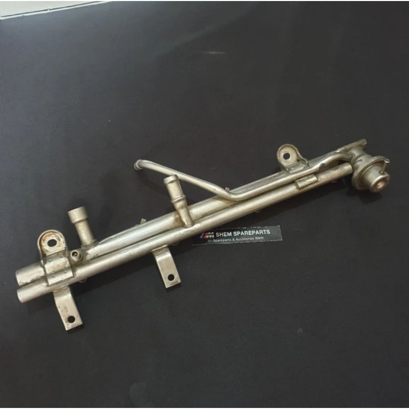 Jual pipa fuel regulator rail injector BMW E46 318i M43TU thn 99 01