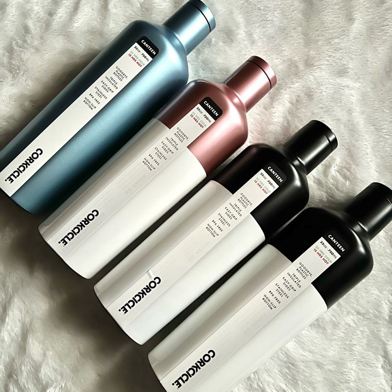 CORKCICLE Copa Térmica 355ml Vineyard Vines Whales Repeat Capri Blue